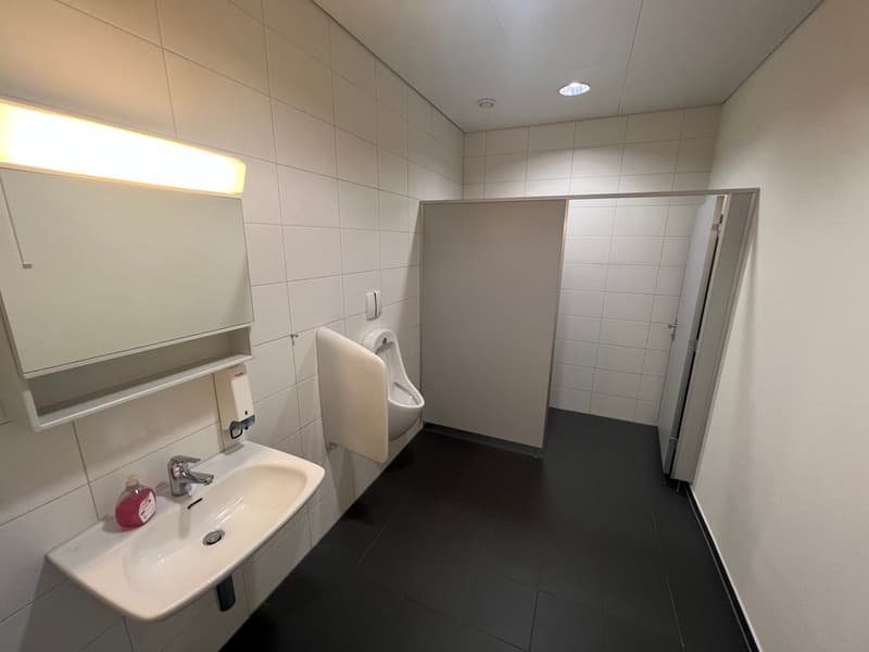 Exklusive Geschäftsfläche in Top-Lage - Ihr Schlüssel zum Erfolg! (25)