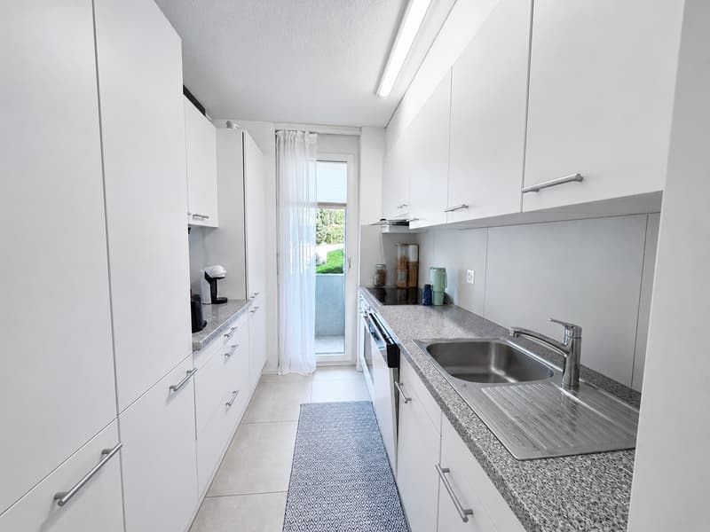 Elegante 3.5-Zimmer-Wohnung an ruhiger Sonnenberglage (5)