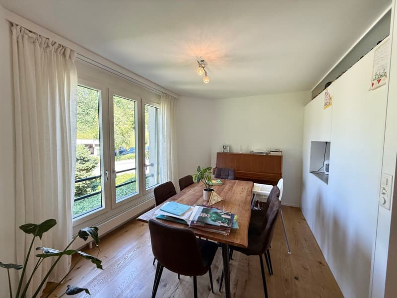 Elegante 3.5-Zimmer-Wohnung an ruhiger Sonnenberglage (4)