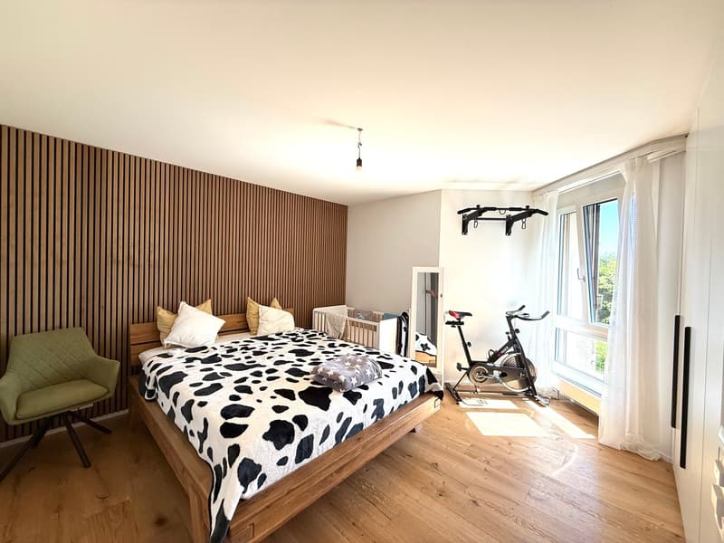 Appartement élégant de 3,5 pièces dans un emplacement ensoleillé calme (6)
