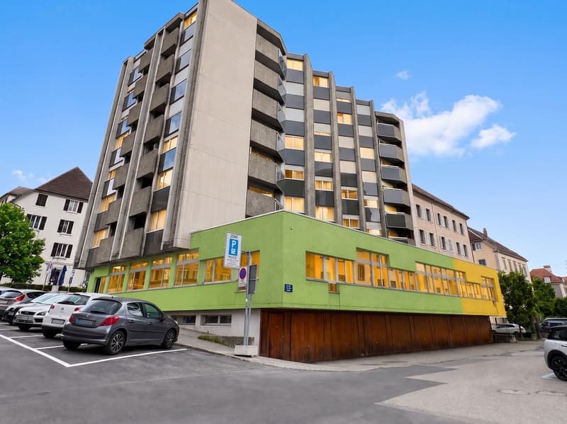 Bureaux/locaux 102-402 m², haute visibilité - La Chaux-de-Fonds (4)
