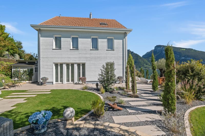 Exklusives Einfamilienhaus über dem Thunersee: Licht. Raum. Aussicht. (5)