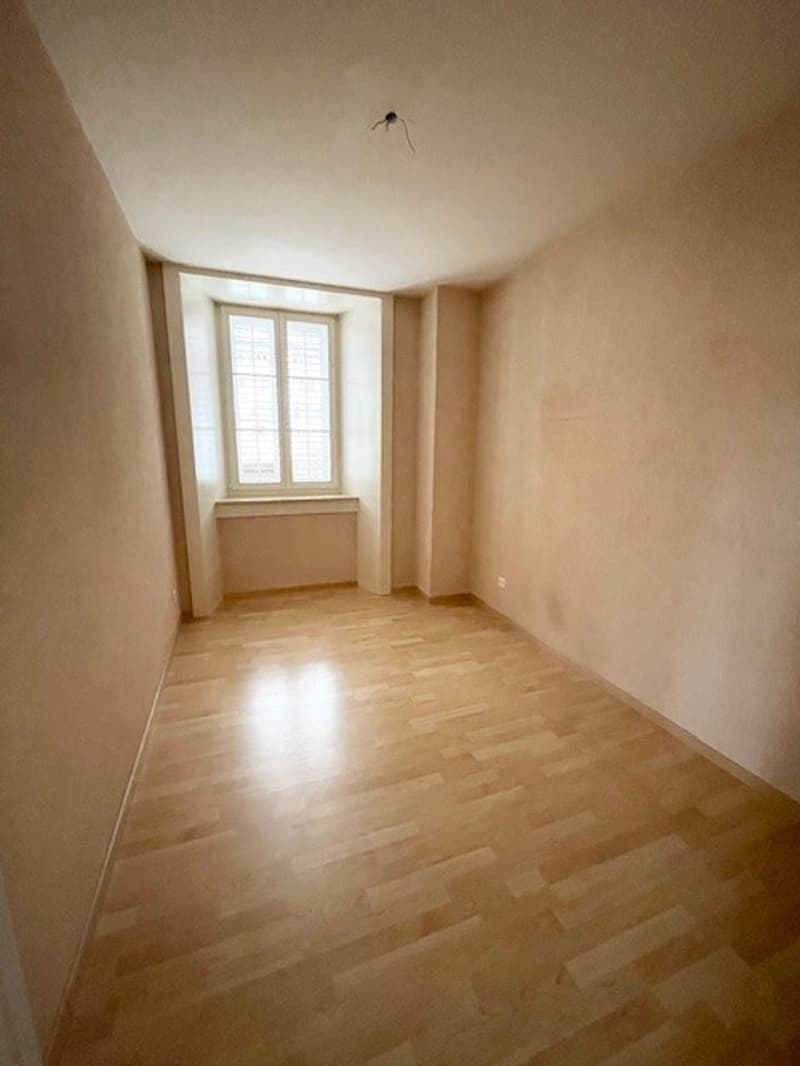 Charmante und helle Wohnungen zur Miete in Sonvilier (4)