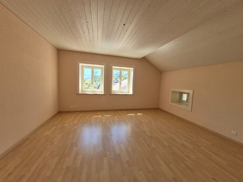Charmante und helle Wohnungen zur Miete in Sonvilier (13)