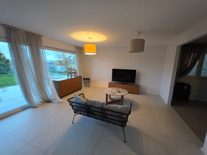 Ein Garten wie eine Villa. Der Komfort einer neuen Wohnung. (3)