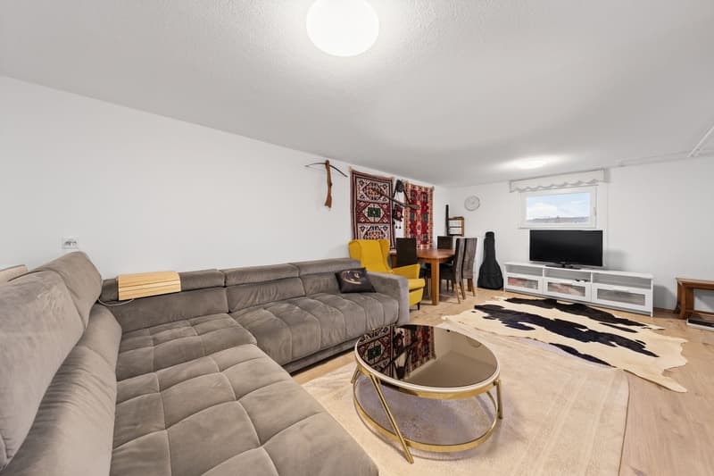 Maison de rangée en bungalow de 6,5 pièces avec jardin à Däniken - avantageux en termes d'impôts (4)