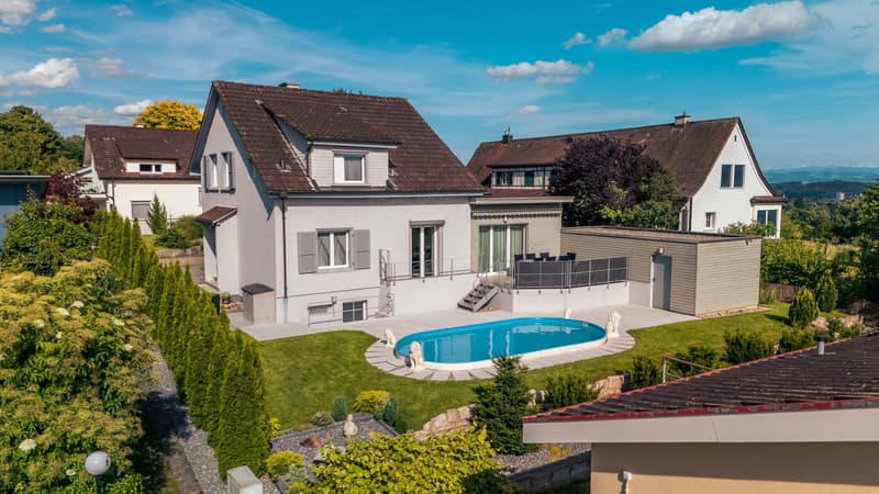 Modernisiertes 5-Zimmer-EFH mit Pool in Langendorf kaufen (2)