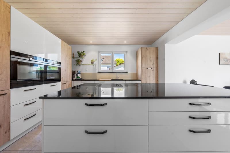 Modernisiertes 5-Zimmer-EFH mit Pool in Langendorf kaufen (10)