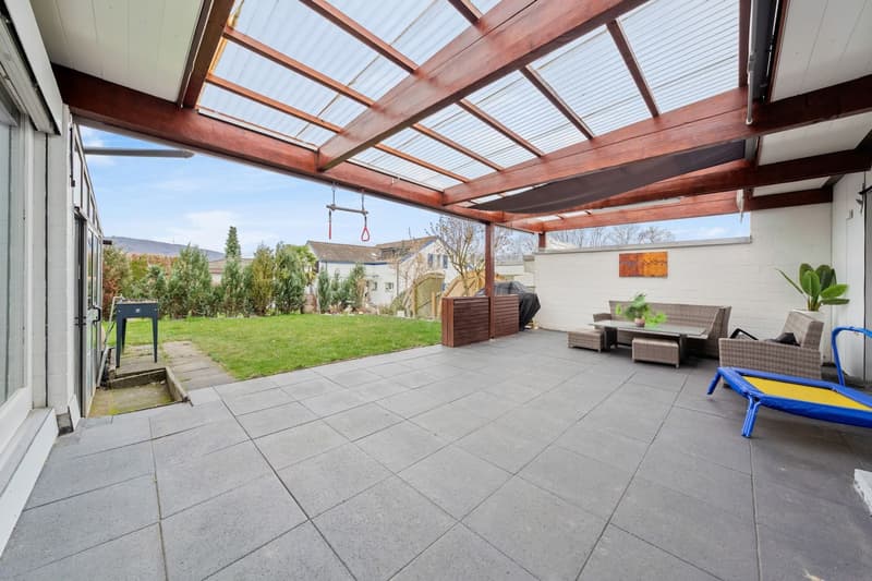 6.5-Zi. Bungalow-Reihenhaus mit Garten in Däniken - steuergünstig (2)