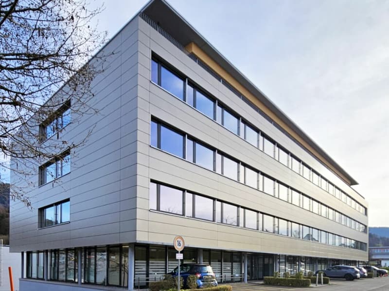 «Bestpreis-Garantie» Ihr Standort im repräsentativen Business Park in Freienbach (2)