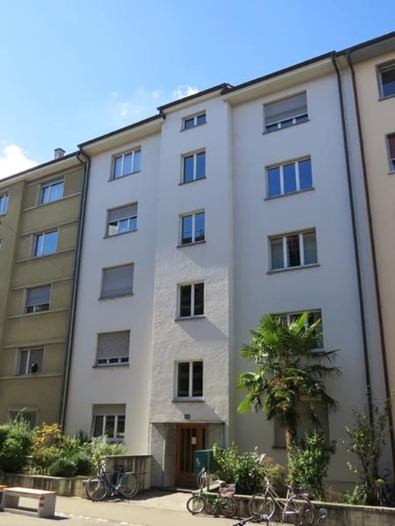 Helle 2.5 Zimmerwohnung im 1. OG (8)