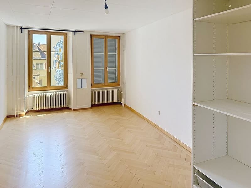 Spacious 5-room apartment renovated in Payerne (10)