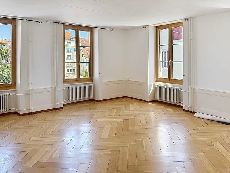 Spacious 5-room apartment renovated in Payerne (4)