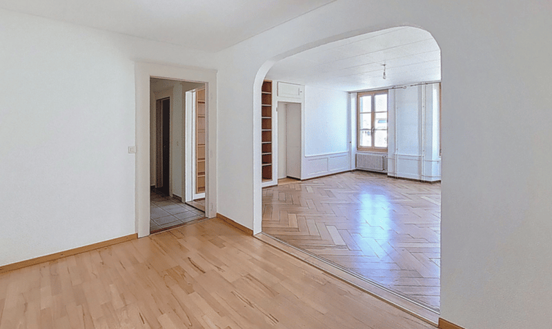 Geräumige 5-Zimmer-Wohnung in Payerne renoviert (5)