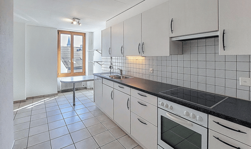 Geräumige 5-Zimmer-Wohnung in Payerne renoviert (8)