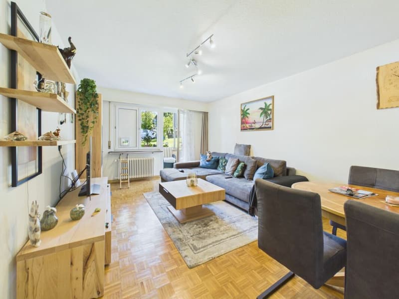 Charmante 3.5 Zimmer Wohnung im EG (2)