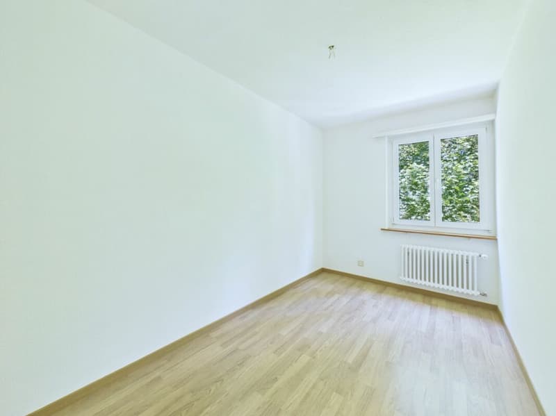 Gepflegte 3.5 Zimmer Wohnung im 1.OG (4)