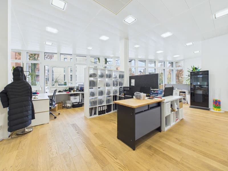 Moderner Büroplatz am Berninaplatz (6)
