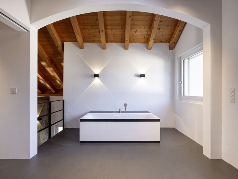 Badewanne im Tonnengewölbe