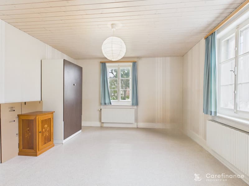 Charming 8-room two-family house with garden paradise and diverse usage possibilities (15)