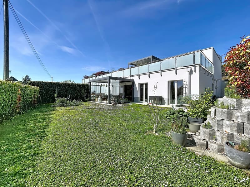 Apartment with 4.5 rooms on the ground floor with a large garden (1)