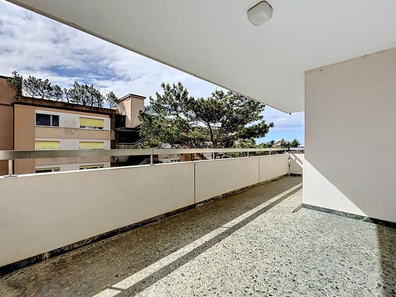 Apartment with 6 rooms to be completely renovated (2)