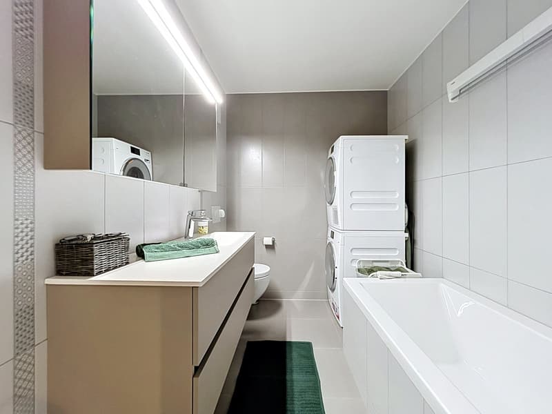 Wohnung mit 4.5 Zimmern im Erdgeschoss mit großem Garten (4)