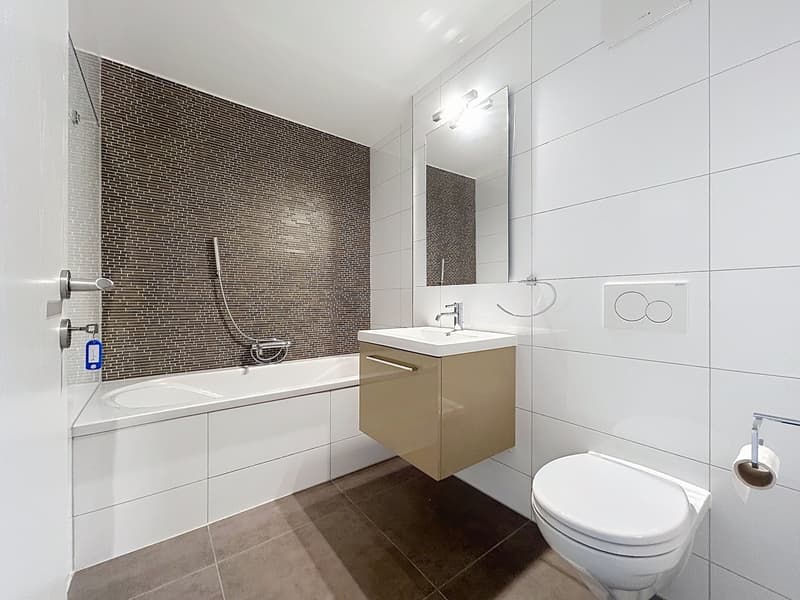 Grand appartement de 5.5 pièces d'env. 160 m² (7)