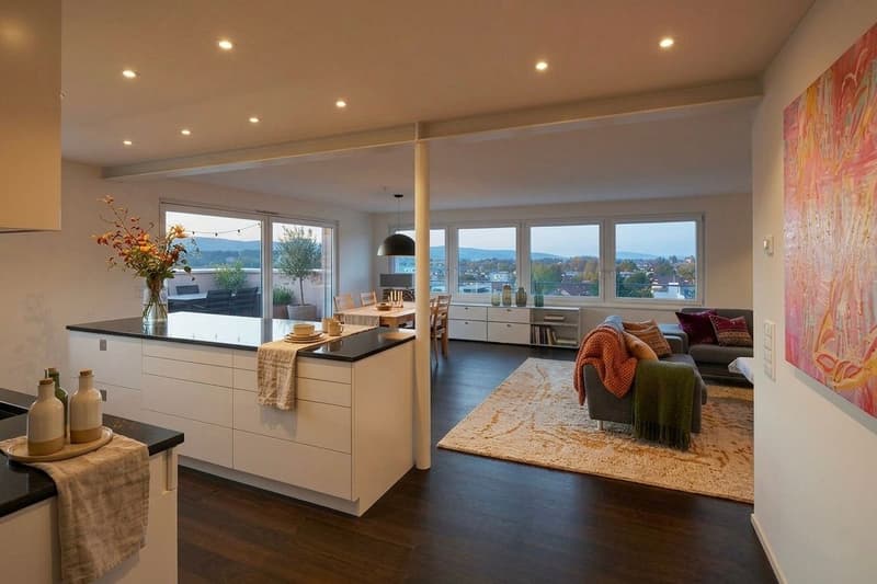 °°Beautiful Attic Apartment in Exclusive Location! °° (4)