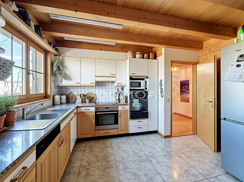 Authentic chalet with unobstructed view and large plot (1)