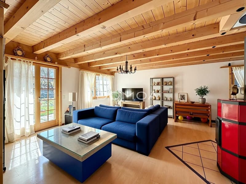 Authentic chalet with unobstructed view and large plot (3)