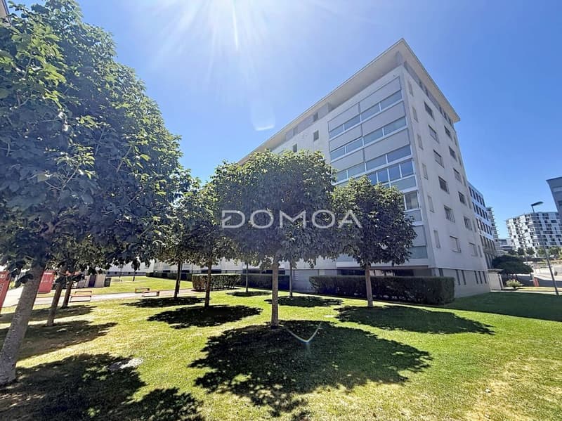 Spacious 4.5 rooms of 122 m² in the city center (11)