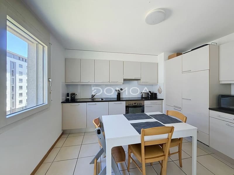 Spacious 4.5 rooms of 122 m² in the city center (3)