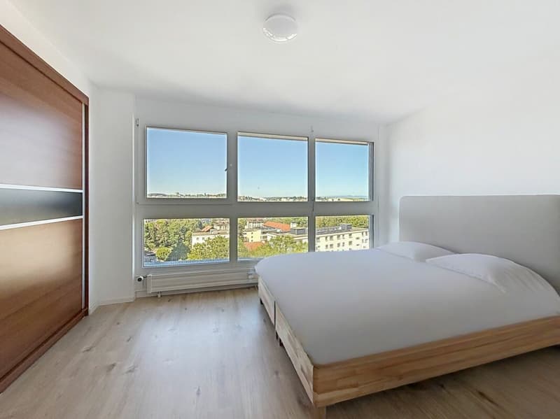 Charmant 4,5 pièces rénové avec balcon et vue sur la cathédrale (6)