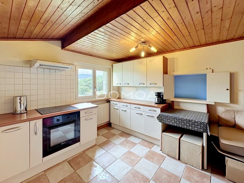 Wohnung 4,5 Zimmer im Dachgeschoss mit Balkon (6)