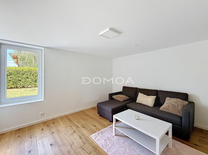 Individual villa with two independent apartments - A place of life with multiple possibilities (9)