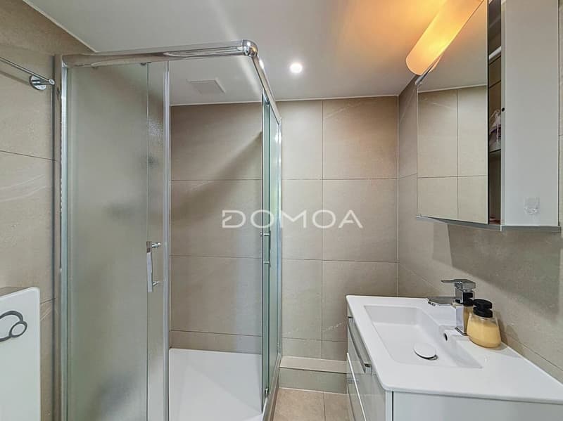 Individual villa with two independent apartments - A place of life with multiple possibilities (10)