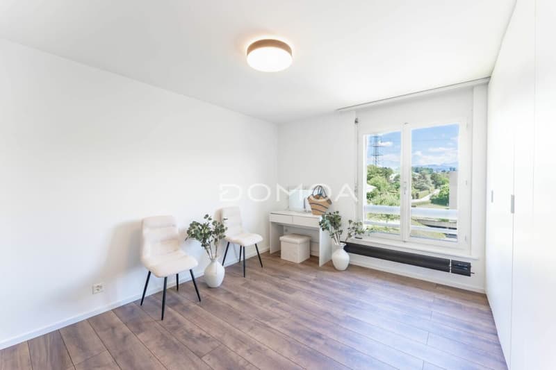 Mansarda 4,5 locali ristrutturata con grande terrazza - Luminosità, fascino e comfort! (8)