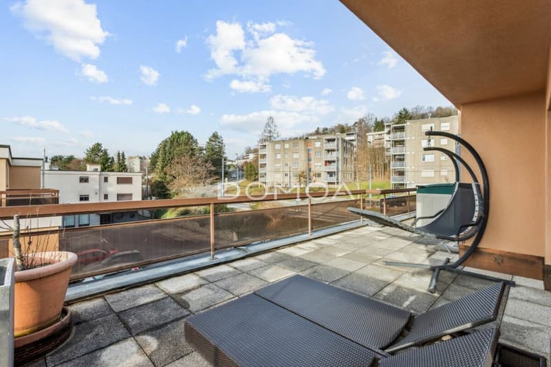 Außergewöhnliches Dachgeschoß mit Panoramaterrasse im Herzen des Großraums Freiburg (4)