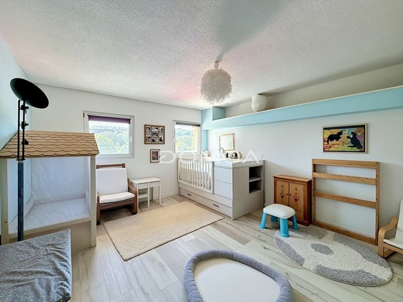 Charmant appartement de 3,5 pièces avec grande terrasse (5)