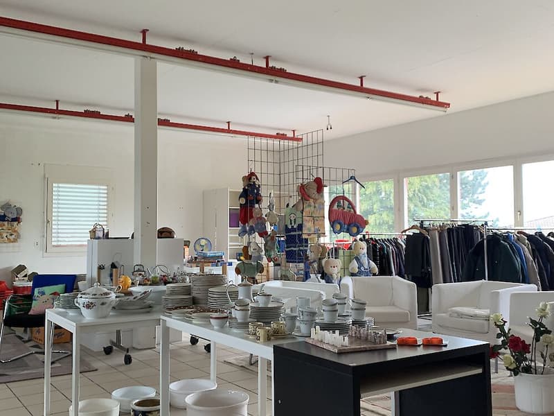Commercial property for rent (13)