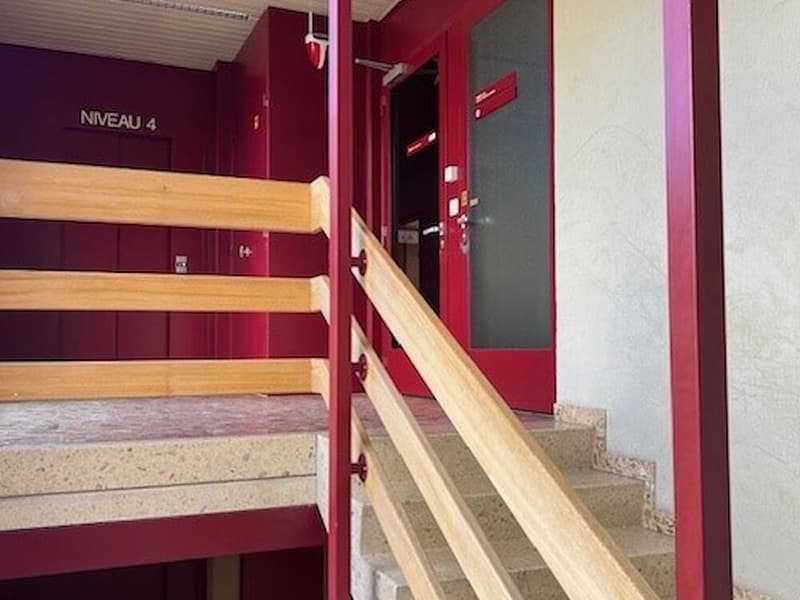 458 m² grosses Büro (in zwei oder mehr Einheiten unterteilbar) nahe des Zentrums von Fribourg (6)