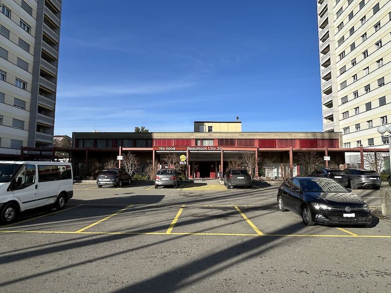 458 m² grosses Büro (in zwei oder mehr Einheiten unterteilbar) nahe des Zentrums von Fribourg (1)