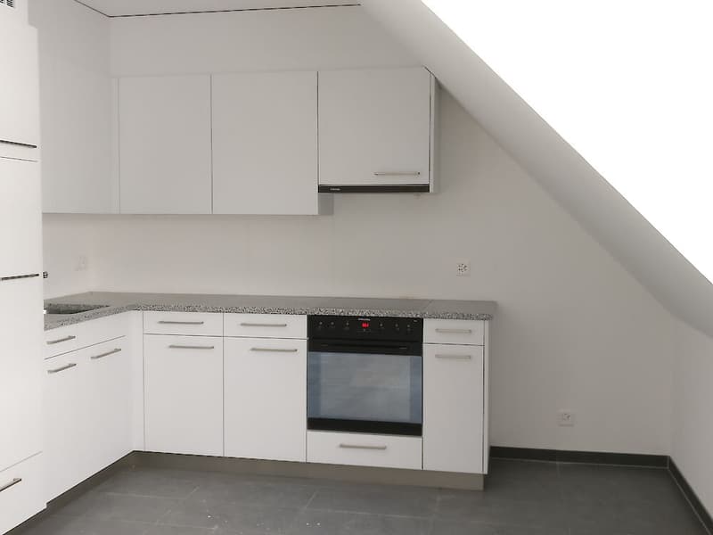 2.5 Zimmerwohnung im 3. Stock (2)