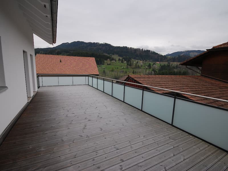 Casa unifamiliare unica con terrazza spaziosa a Plaffeien (3)