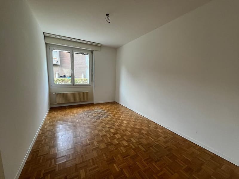 Charmante 3.5-Zimmer-Wohnung im Herzen von Stettlen (9)