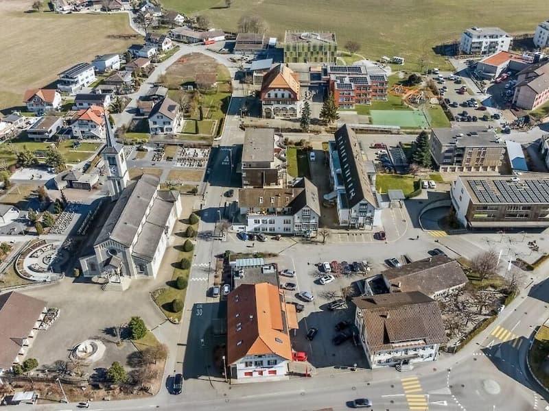 Gewerbefläche im Herzen von Schmitten (1)