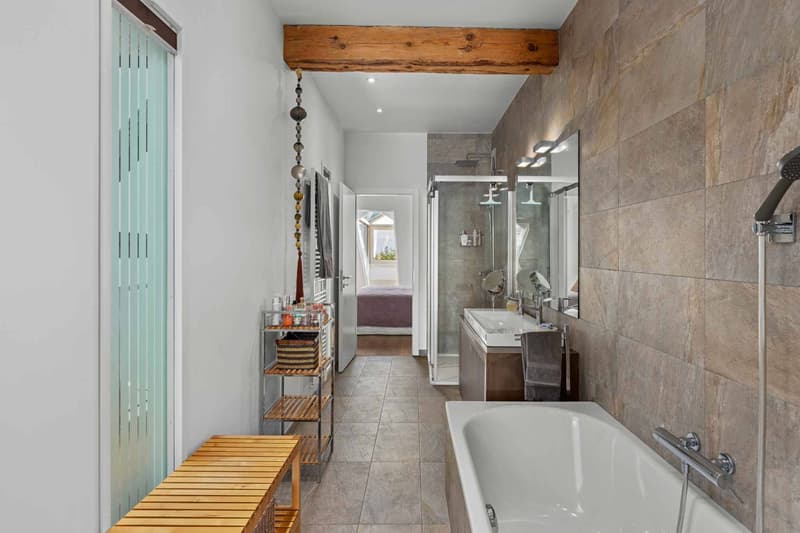 Salle de bains parentale