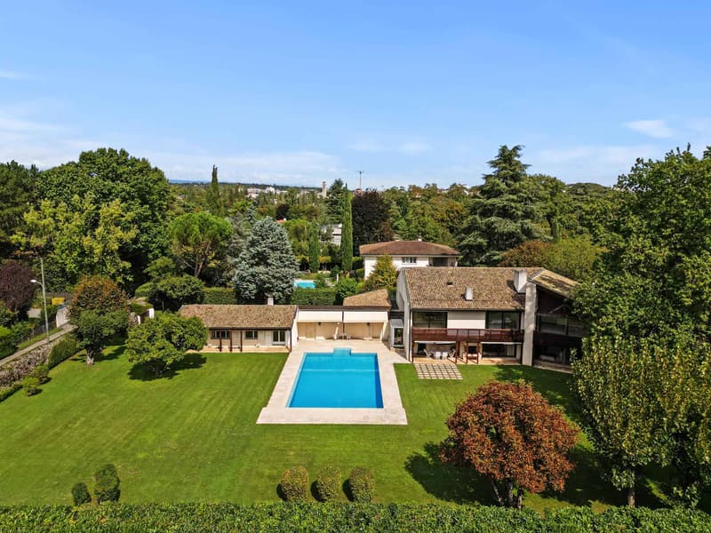 Proprietà eccezionale nel prestigioso Hameau de Villette (13)
