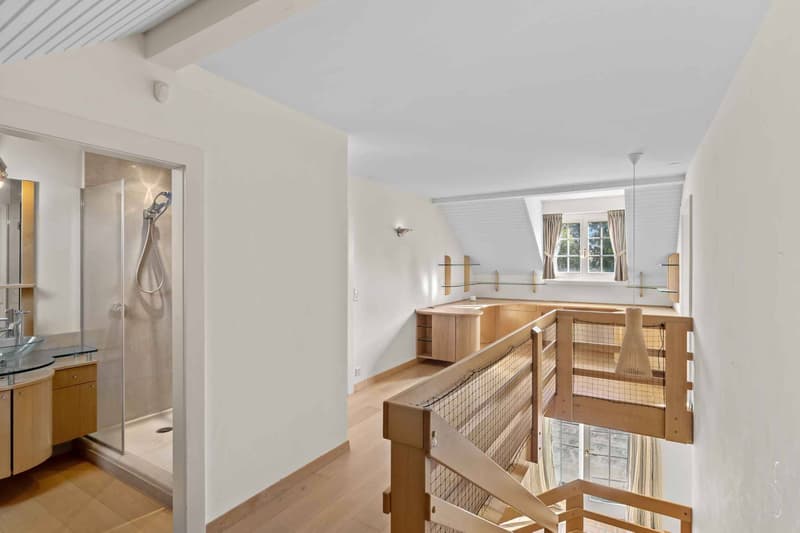 Villa indépendante avec jardin, véranda et potentiel constructible (8)